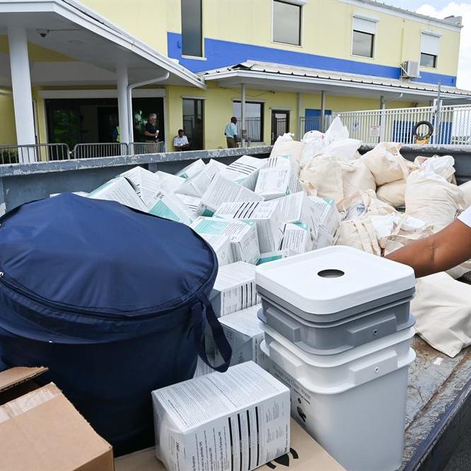 TLF-gallery-2019-09-bahamas-mission-1575.jpg