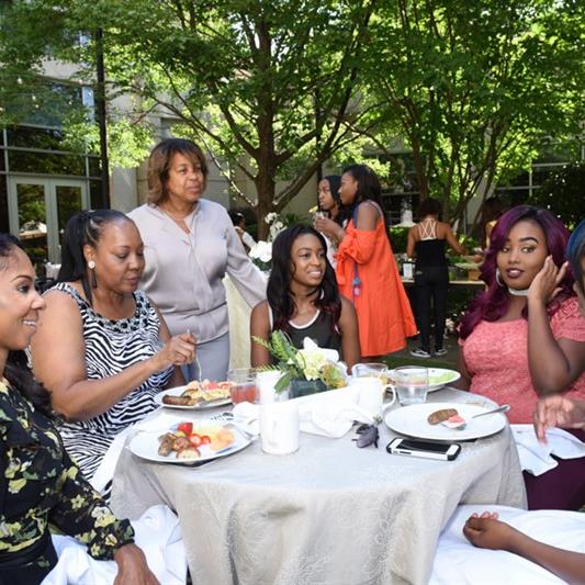 TLF-gallery-2017-12-empower-brunch-4772.jpg