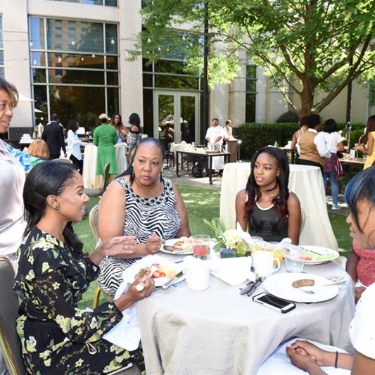 TLF-gallery-2017-12-empower-brunch-4779.jpg